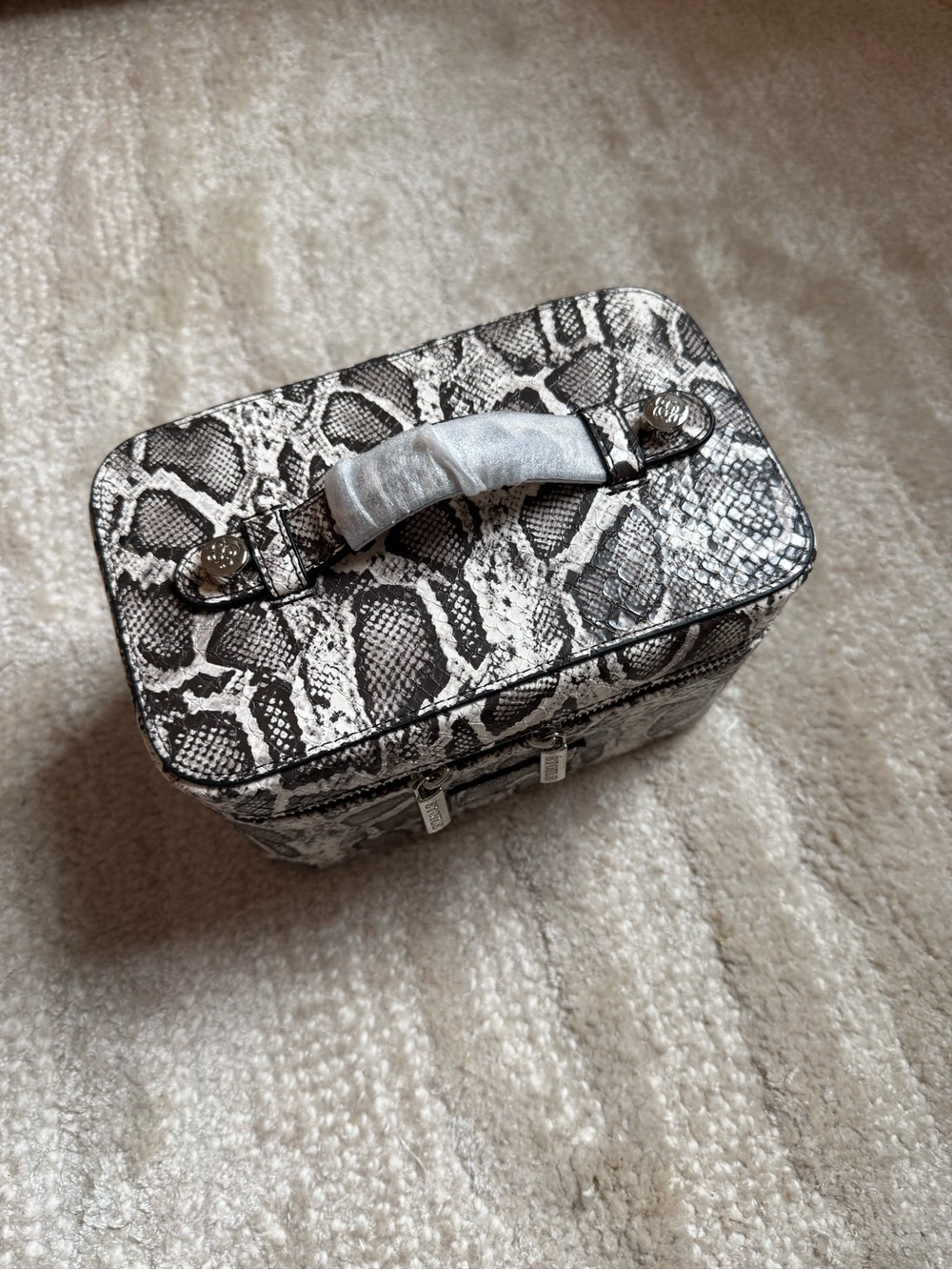Etoile mini vanity bag - Picture 2 of 3